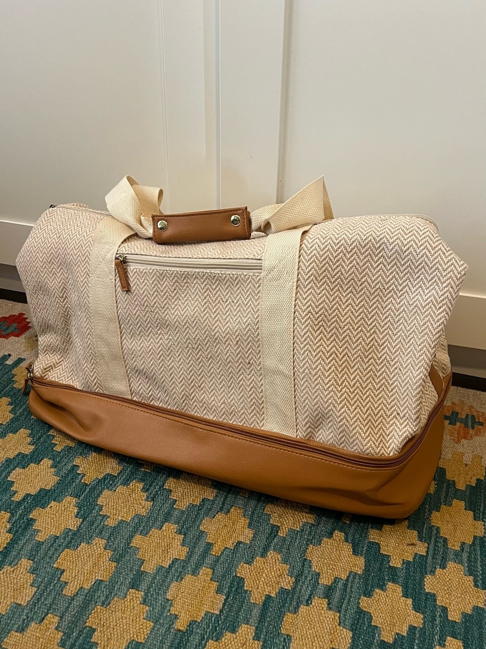 DSW Cream & Tan Canvas Travel Duffel Bag